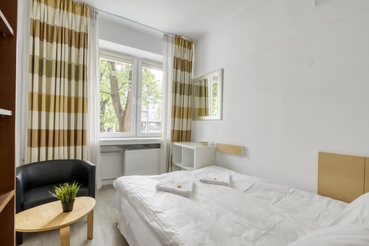 Проживание в семье Mokotow Rooms Obrzeżna by 404 Rooms & Apartments Варшава-21